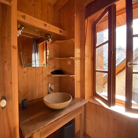 La Fiancée De L Eau Chalet *